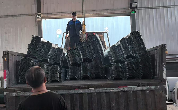 湟源楼承板及装配式建材新应用：十全彩钢厂多品类协同能力获项目验证